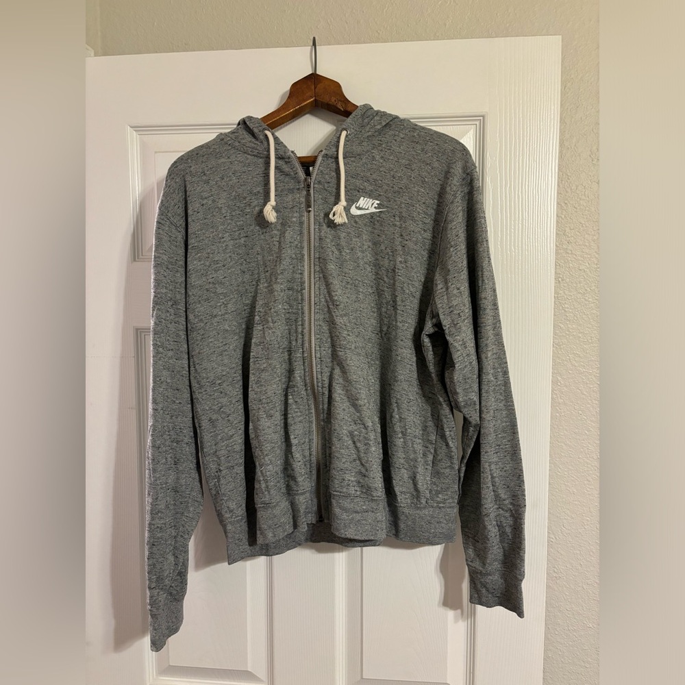 Nike Women’s full zip hoodie, Size Medium